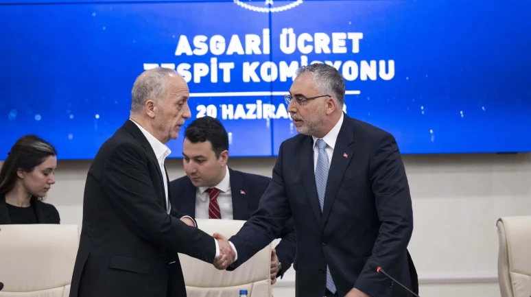 Abi biz konu mankeni miyiz?