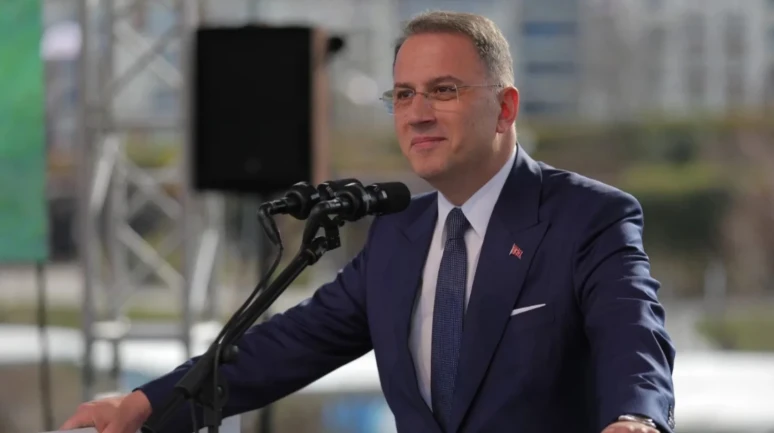 Adli Tıp Mehmet Murat Çalık için cezaevinde kalabilir kararı verdi