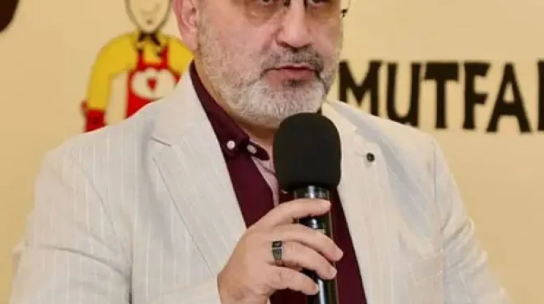 Din adamı mı çığırtkan mı!