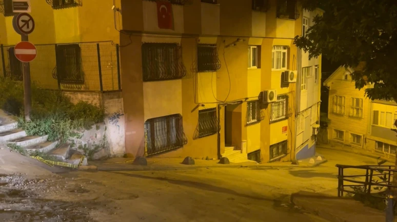 Beyoğlu'nda mahalelli  isyan etti!