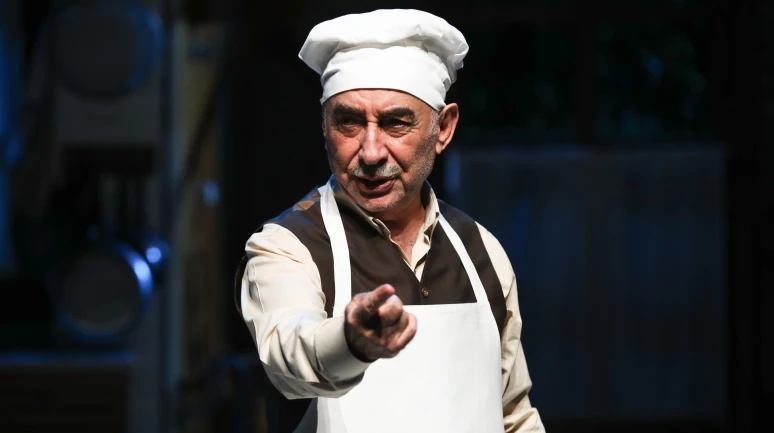Son kez sahneye çıkacak