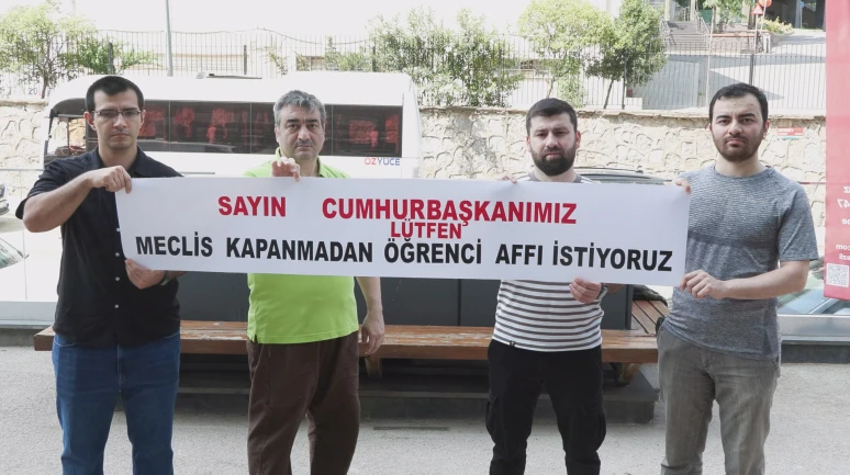 Öğrenciler af istİyor!