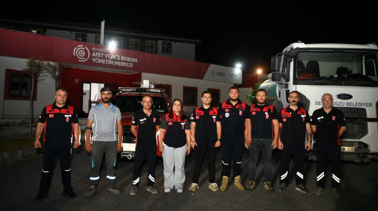 Beylikdüzü ekibi yangın sahasında