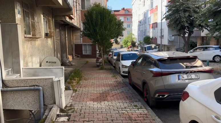 Gaziosmanpaşa'da akıl almaz olay! Oğlunu savunurken öldürüldü!