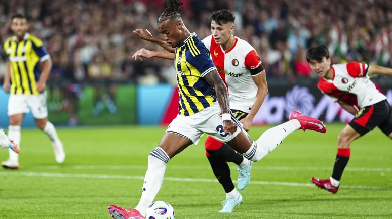 Tur İstanbul’a kaldı!