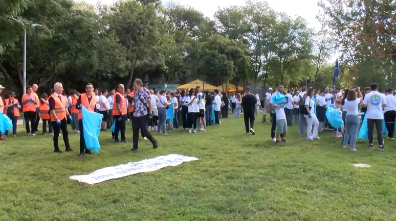 Moda'da kıyı temizliği seferberliği