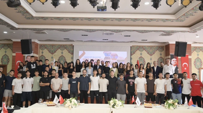 Kayyum Can Aksoy'dan gençlere tavsiyeler