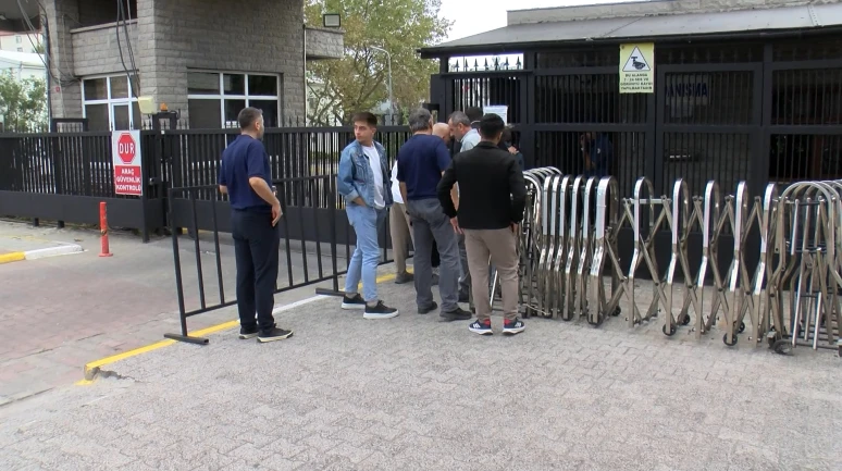 Beyoğlu'nda taksici kim vurduya gitti!