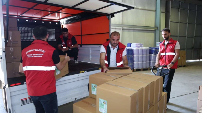 Çekmeköy'den okullara temizlik desteği