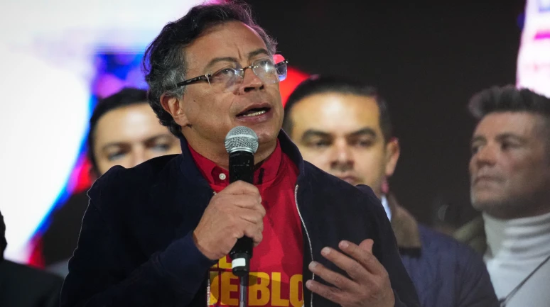 Kolombiya Cumhurbaşkanı Petro: "Maduro'yu iade edin!"