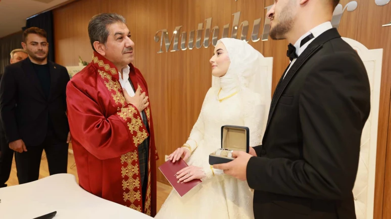 Esenler ile dünyaevine girdiler
