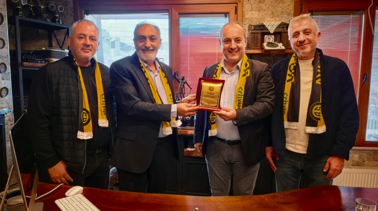 Avcılar Spor, Rasyo Catering'e Teşekkür Plaketi Takdim Etti