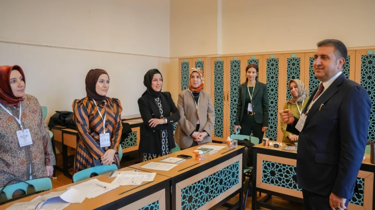 Fatih'te 'Çocuklukta Değerler Eğitimi Toplantısı' düzenlendi