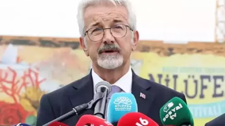 Bursa'da 192 yıla kadar hapsi istenen eski belediye başkanı rüşveti pasta kutusunda almış