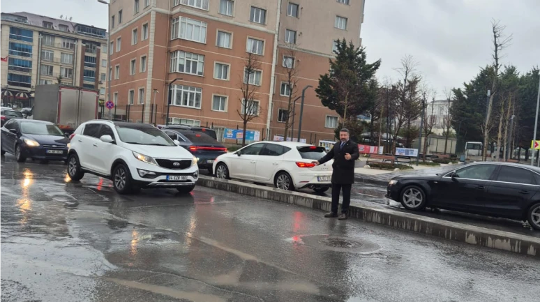 Yeniden Refah Partisi’nden Beylikdüzü Belediyesi’ne Trafik Tepkisi