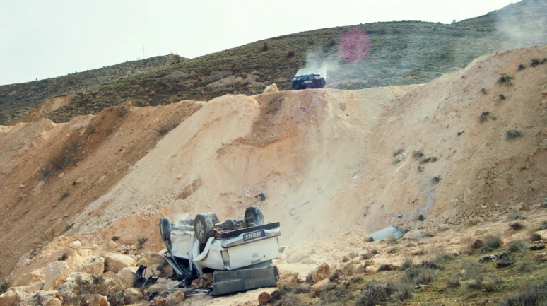 Uzak Şehir'in yeni fragmanı yayınlandı: Boran, Cihan’ı uçurumdan aşağı yuvarlıyor