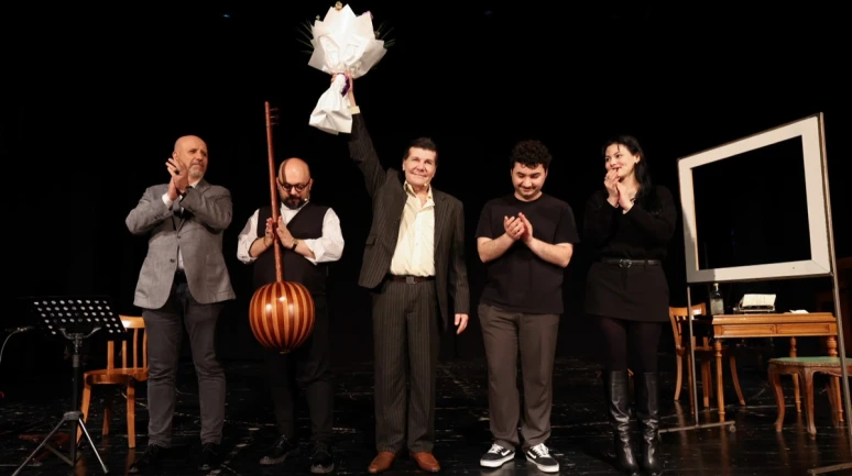 Orhan Veli Sefaköy'de!