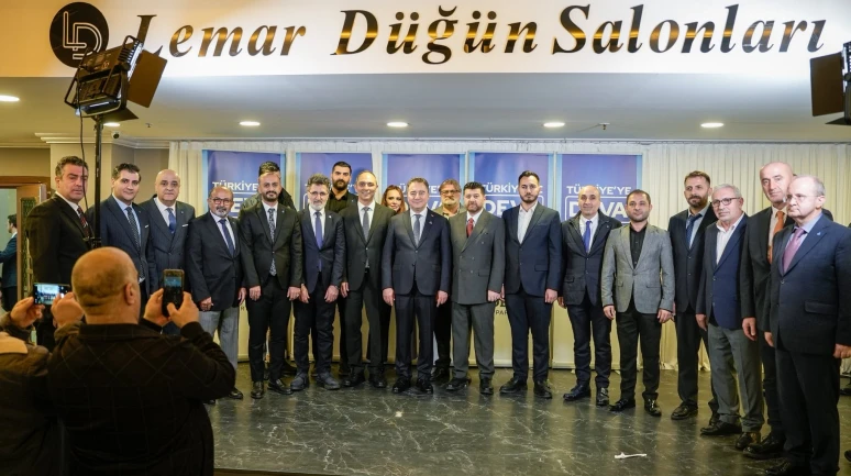 Ali Babacan: Esenyurt'taki kayyumun karşısındayız!