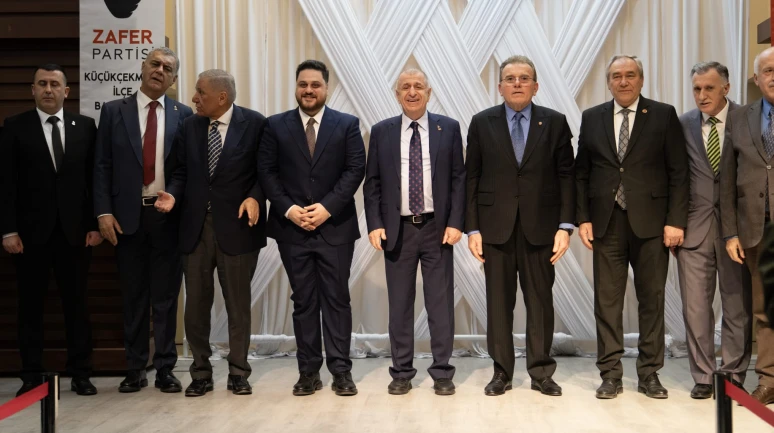 Genel başkanlar aynı sofrada buluştu