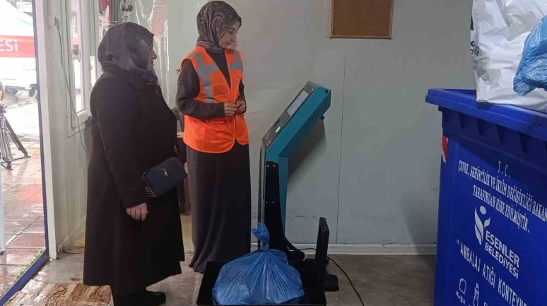 Esenler'de milyonluk geri dönüşüm tasarrufu