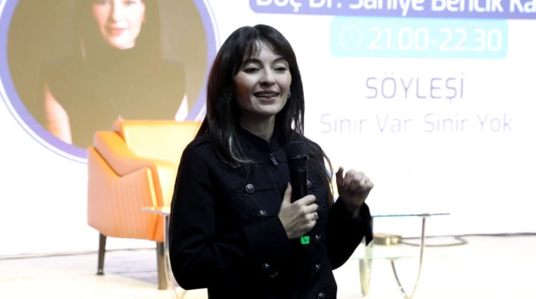 Ebeveyn ve çocuklar arasında "Sınır Var Sinir Yok" söyleşisi