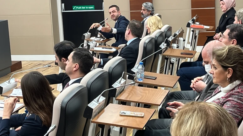 Mecliste çapsız tartışma!