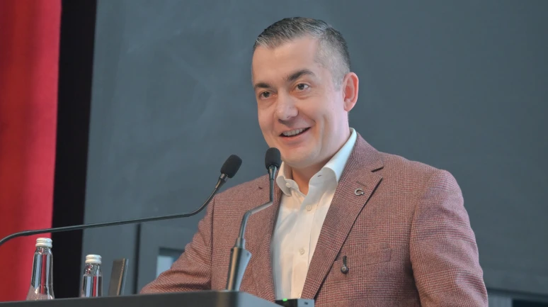 Esenyurt'u yükseltmeliyiz