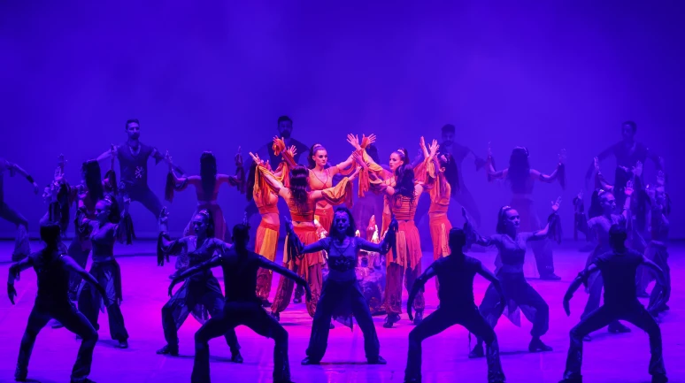 AKM sanatseverleri bekliyor