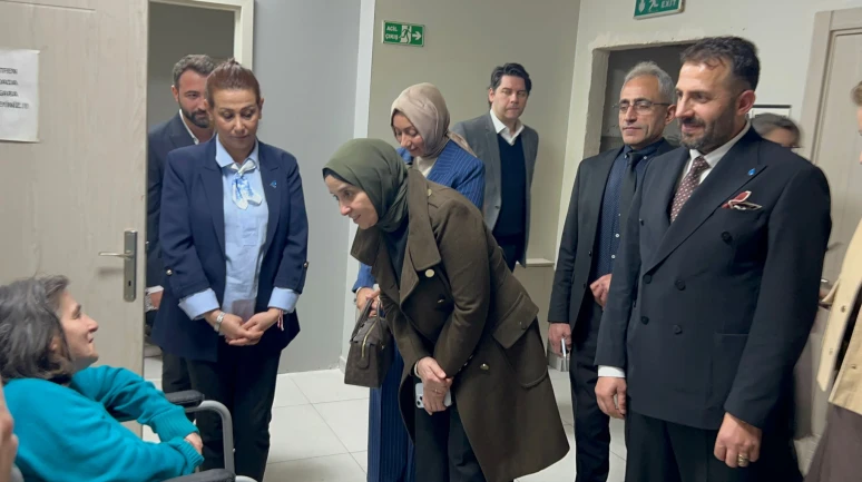 DEVA Parisi iftarından mesaj; Siyasetçi daima halktan yana olmalı!