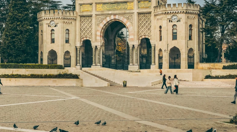 Sınava hazırlık belediye işi olamaz