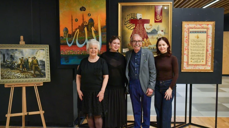 Fırçanın Sanat İle Dansı Beylikdüzü'nde sanatseverlerle buluştu