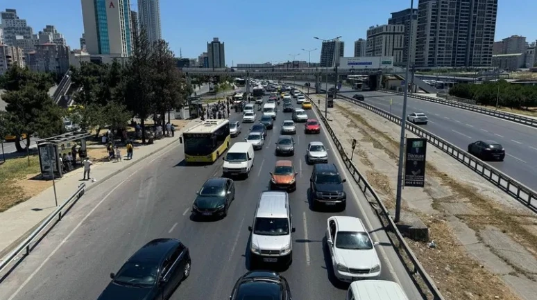 Trafikte çile bülbülüm çile