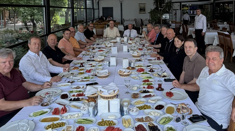 Eski belediye başkanları Silivri'de bir araya geldi!