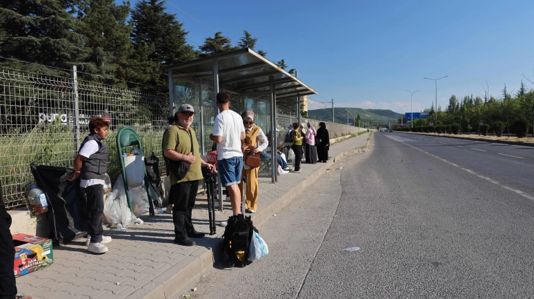 Sazova Bilim Kültür ve Sanat Parkı’nın giriş ve çıkışı vatandaşı bezdirdi!