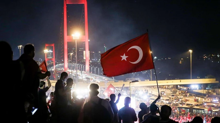 Milli duruş dimdik ayakta