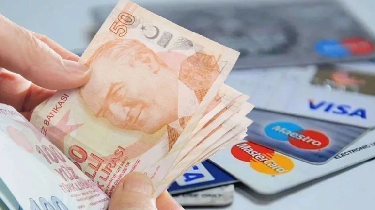 KREDİ BORÇLARI BÜYÜYOR: Vatandaşın finansman yükü artıyor