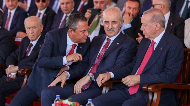 Siyasetten umut yok!