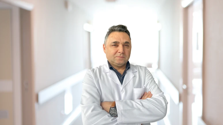 Kalp krizi her zaman şiddetli göğüs ağrısıyla başlamayabilir