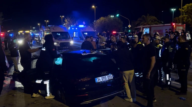 Maltepe’de iki otomobil çarpıştı: 2’si ağır 11 yaralı