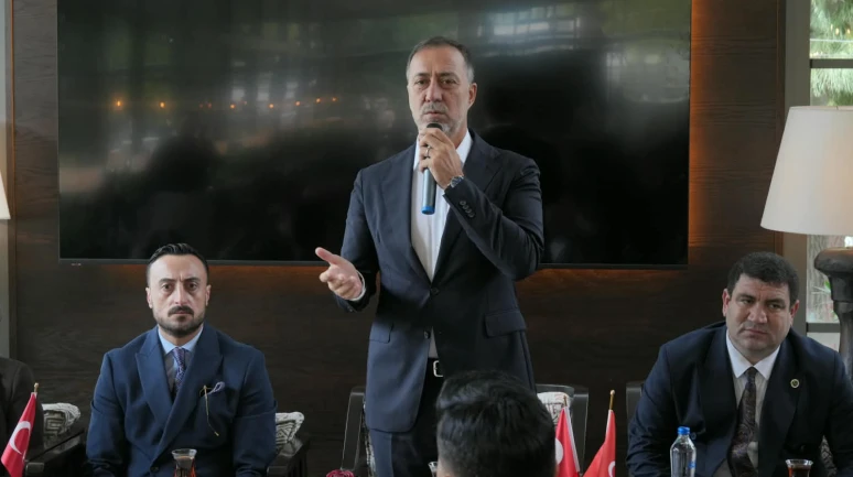 MHP Beylikdüzü'nde muhtarlarla kahvaltı buluşması