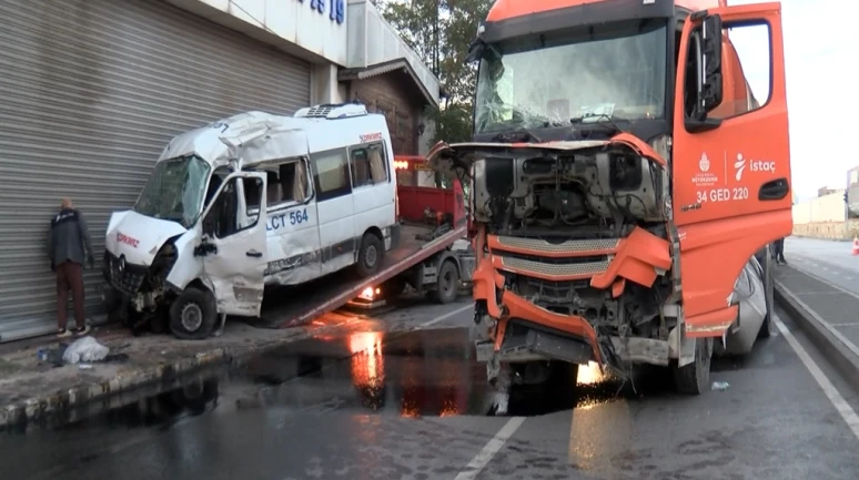 Ümraniye’de feci kaza