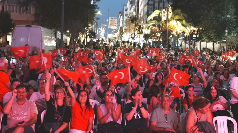 Avcılar'da coşku