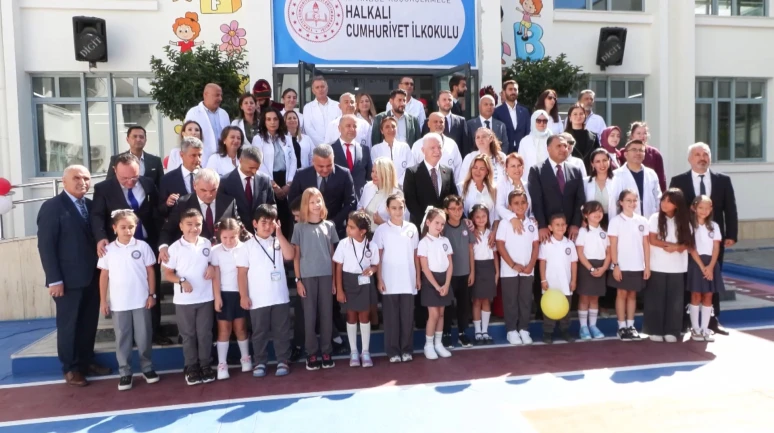 Vali Gül ilk ders zilini çaldı